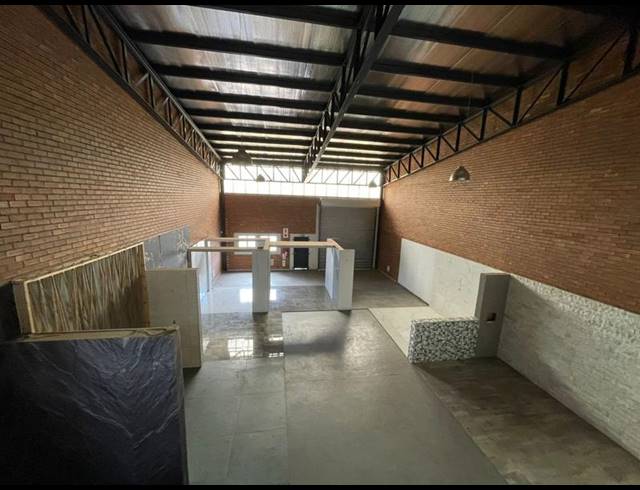 INDUSTRIAL PROPERTY TO RENT IN HENNOPSPARK